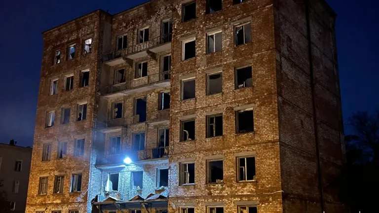 Illustration for: Kyiv dorm strike kills one as air defense gap widens